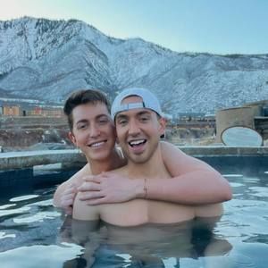 Meet your Posher, Garrett